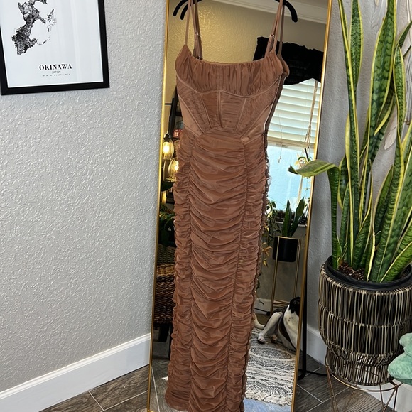 HOUSE OF CB 'Lilian' Mocha Corset Maxi Dress NWOT - Picture 13 of 14